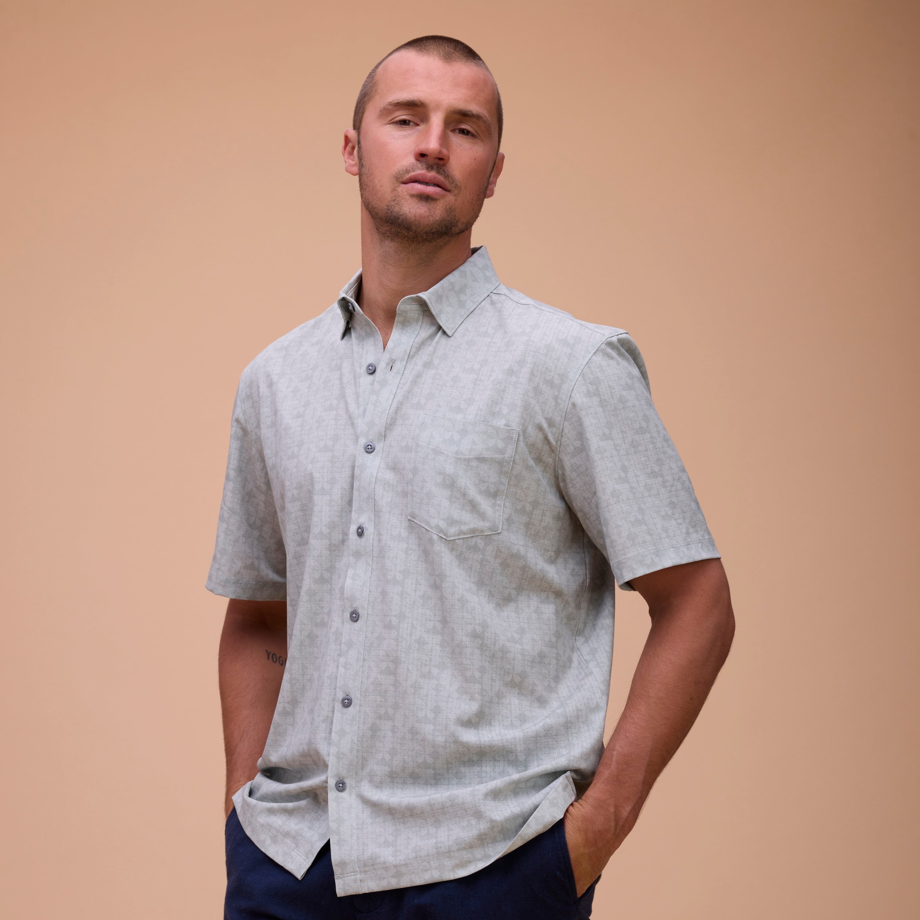 Men's Enthusiast 4-Way Stretch Printed Short Sleeve Outdoor Shirt Men's Enthusiast 4-Way Stretch Printed Short Sleeve Outdoor Shirt