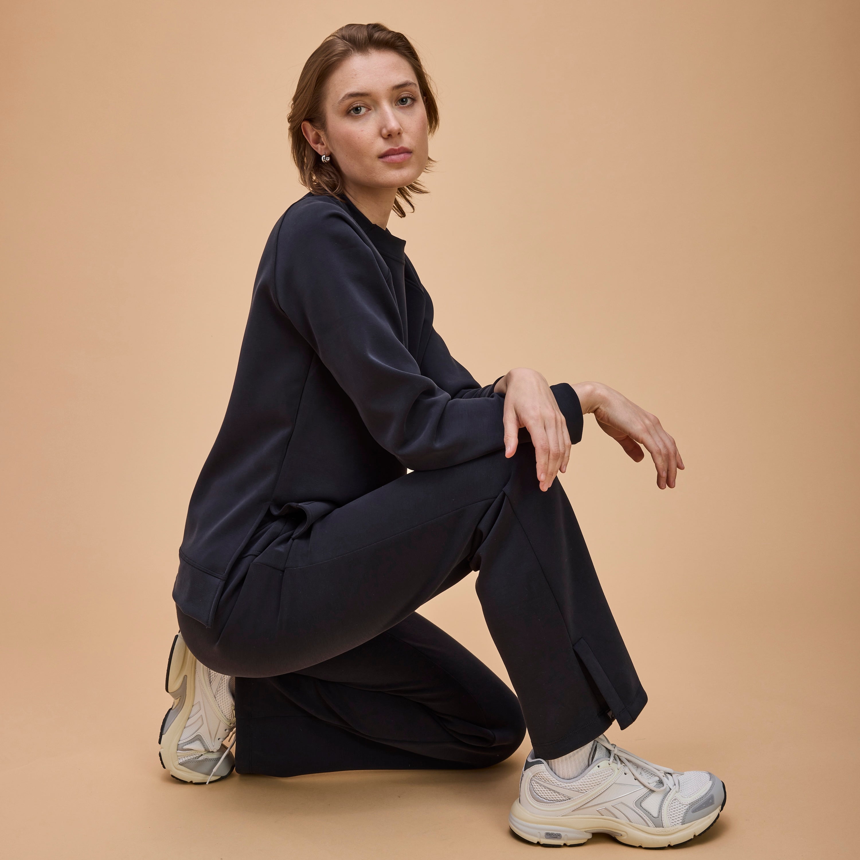 WAREHOUSE スミクロ コットン100% クルーネック トレーナー Women's Comfort Zone Super Soft Modal Blend Crew Neck – Storm